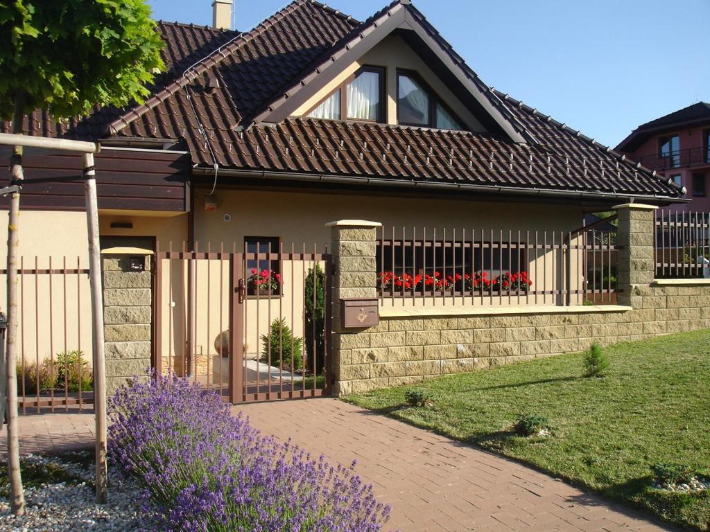 Apartmany Vista Нова Лесна Екстер'єр фото